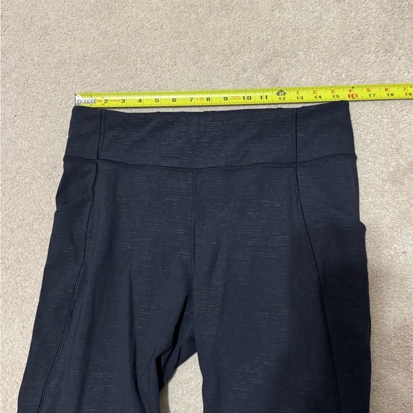 Lululemon time to sweat crops size 12 euc - Picture 4 of 6